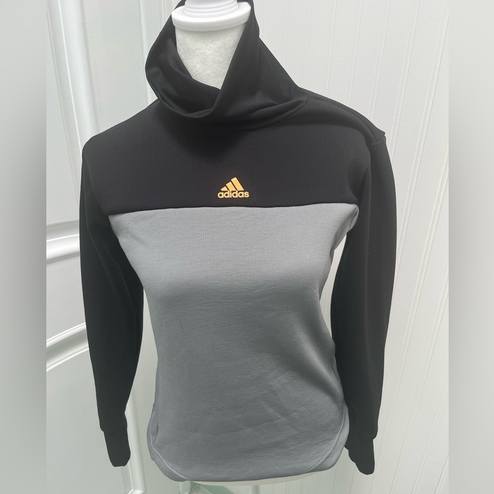 adidas climawarm top